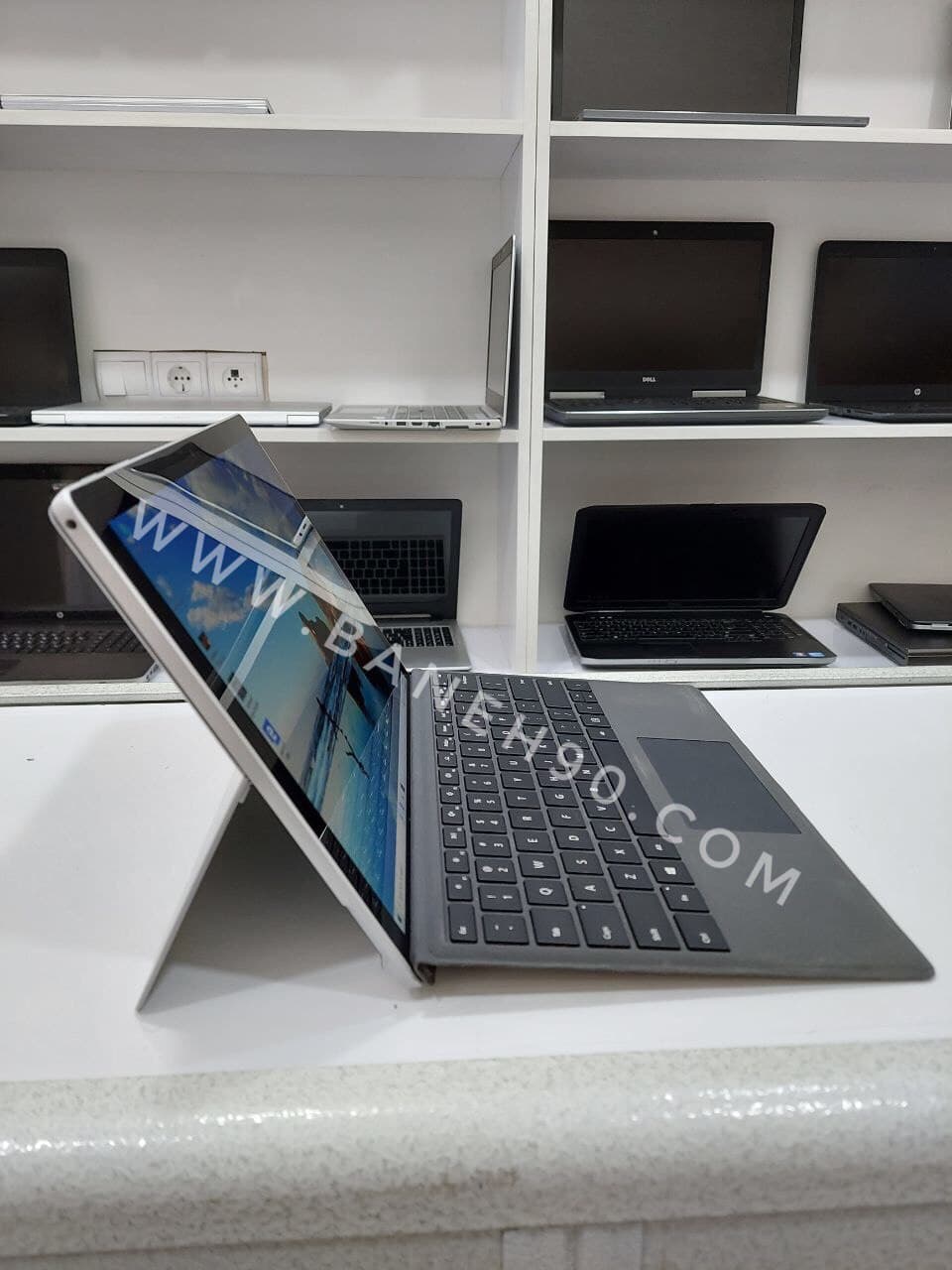 تبلت Surface Pro 5-i5 7300U ظرفیت 256 گیگابایت و 8 گیگابایت رم - تصویر 3