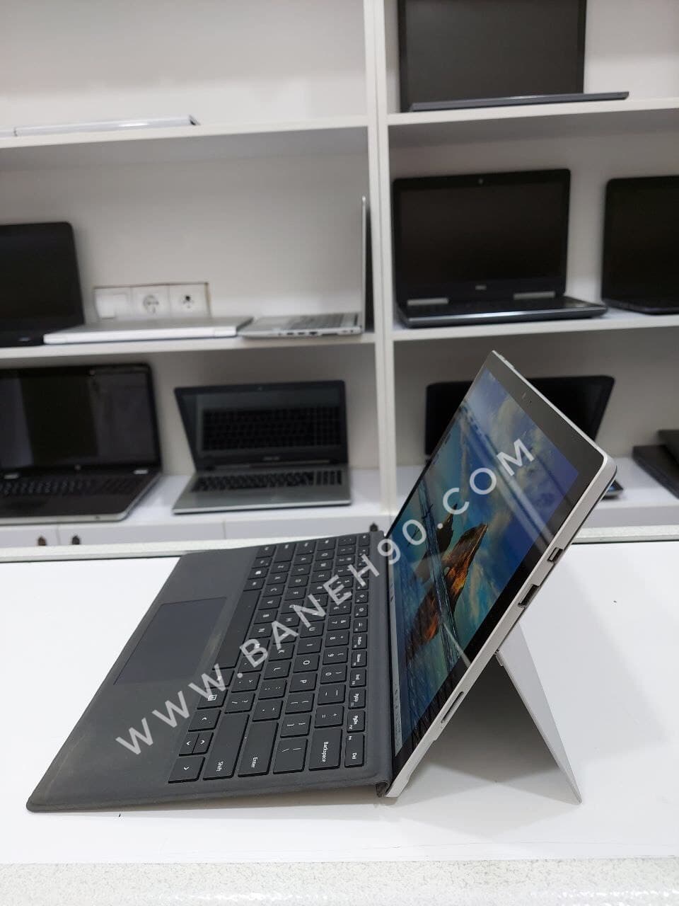 تبلت Surface Pro 5-i5 7300U ظرفیت 256 گیگابایت و 8 گیگابایت رم - تصویر 2